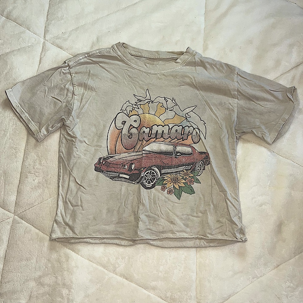 TARGET Camero Cropped Graphic Tee